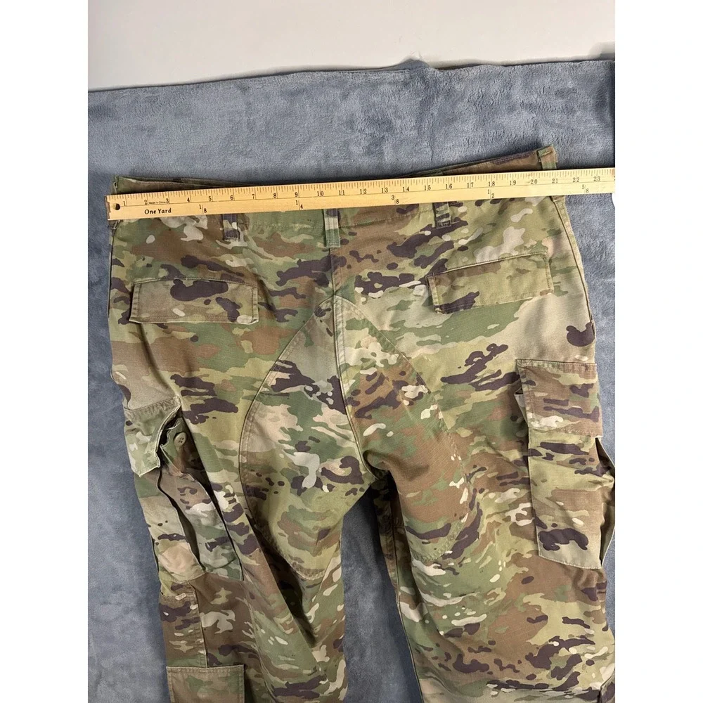 Military Issue areas tactical pockets